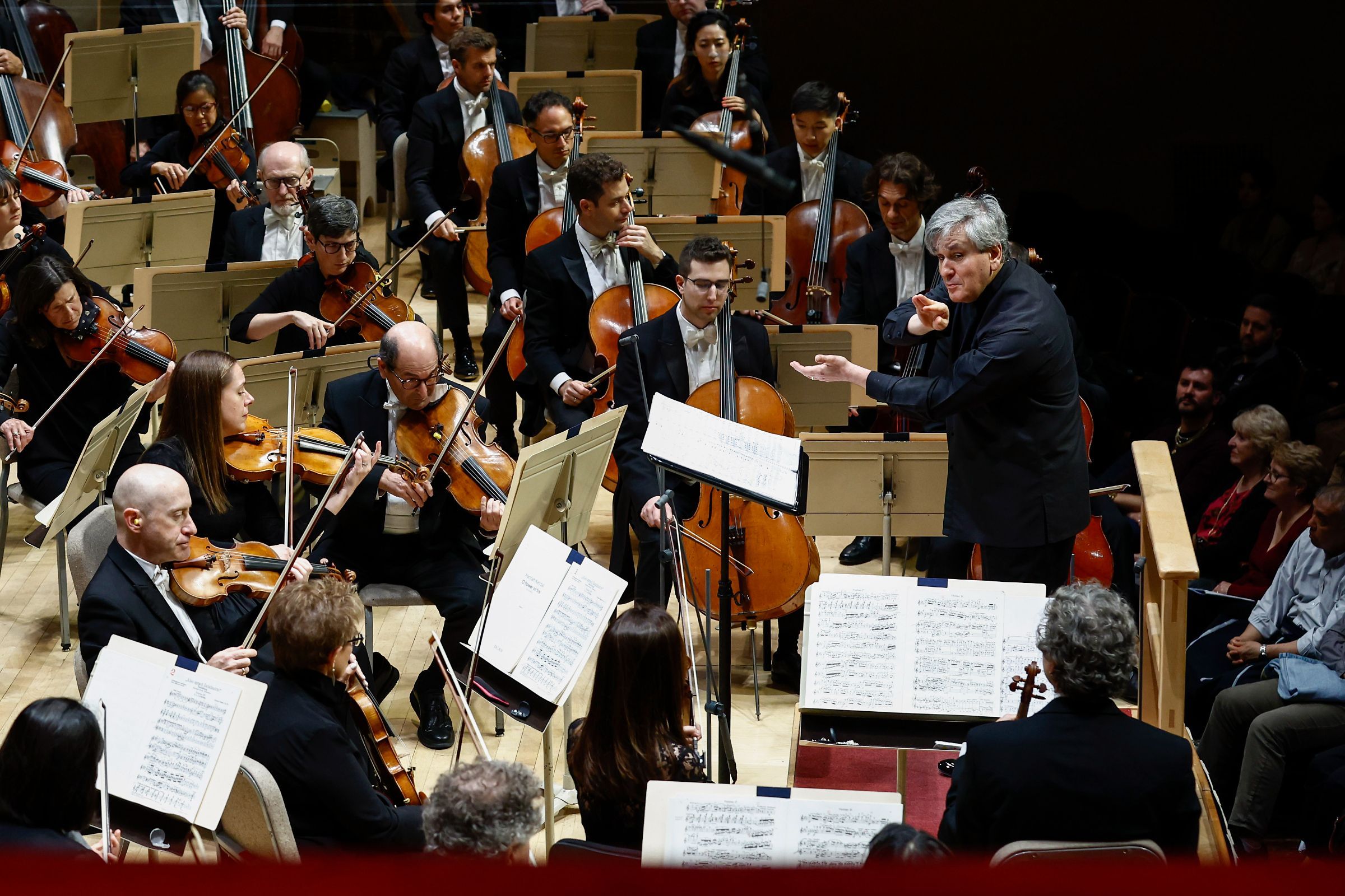 Sir Antonio Pappano conducts the Boston Symphony &copy; Winslow Townson, courtesy of the BSO