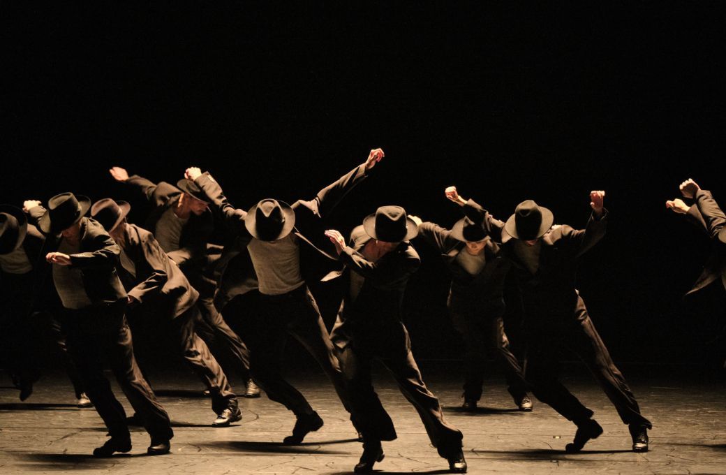 Staatsballett Berlin in Ohad Naharin's <i>Minus 16</i> &copy; Admill Kuyler