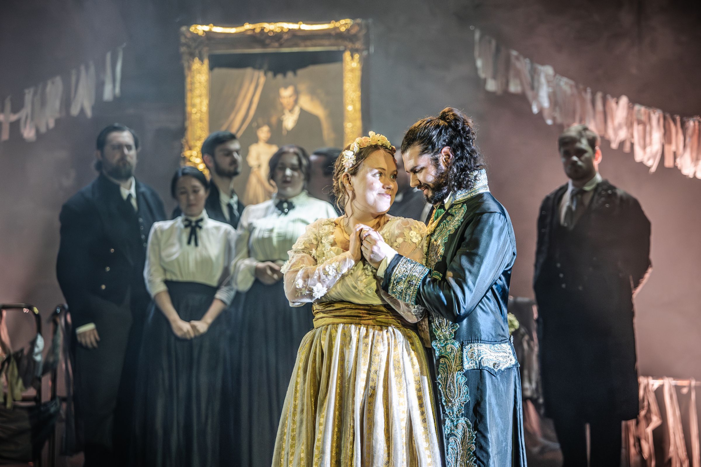 Alice Usher (Matilde) and Theo Perry (Corrado) © Craig Fuller