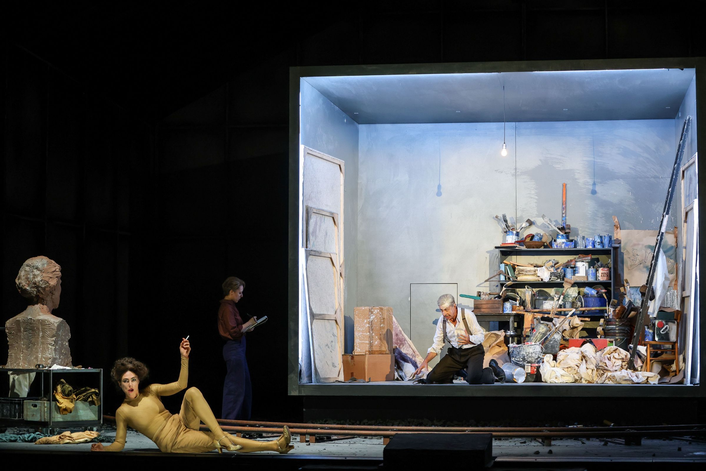 Annette Dasch (Alma), Annelie Sophie Müller (Anna) and Martin Winkler (Oskar Kokoschka) &copy; Barbara Pálffy | Volksoper Wien