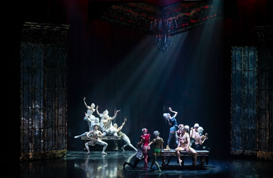 Latvian National Ballet in Kenneth Tindall's <i>Casanova</i> © Kristaps Kalns, Latvian National Ballet