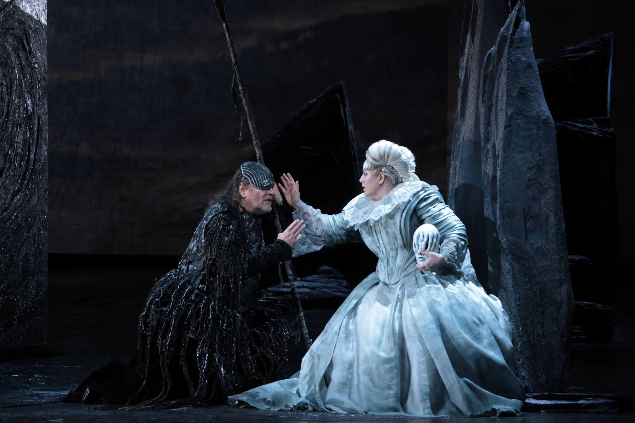 Michael Volle (Wotan) and Okka von der Damerau (Fricka) &copy; Teatro alla Scala | Brescia e Amisano