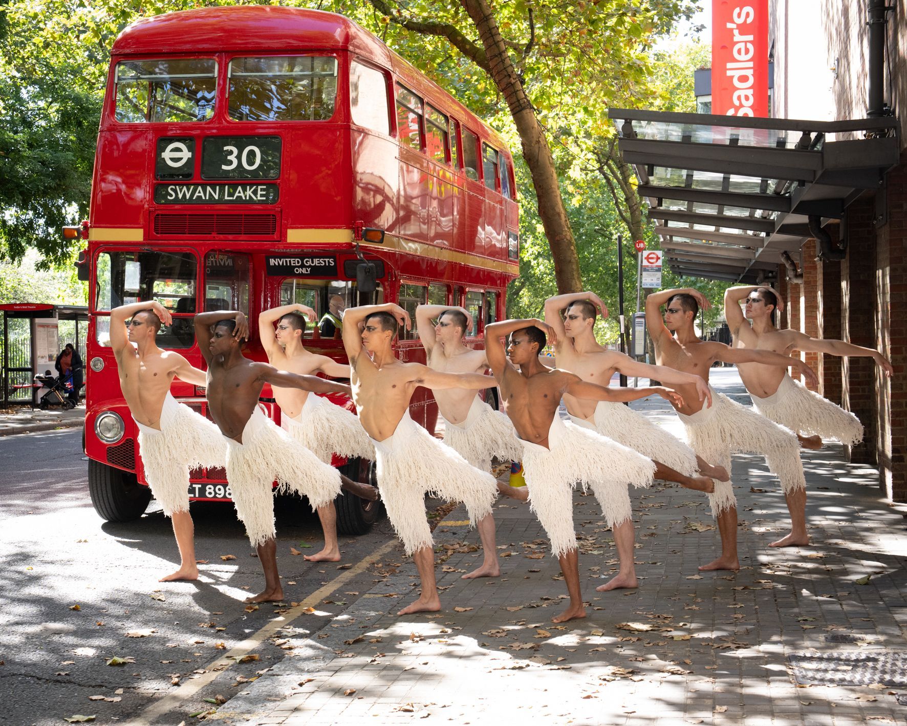 The 2024 cast of Matthew Bourne’s <i>Swan Lake</i> outside Sadler’s Wells © Craig Sugden