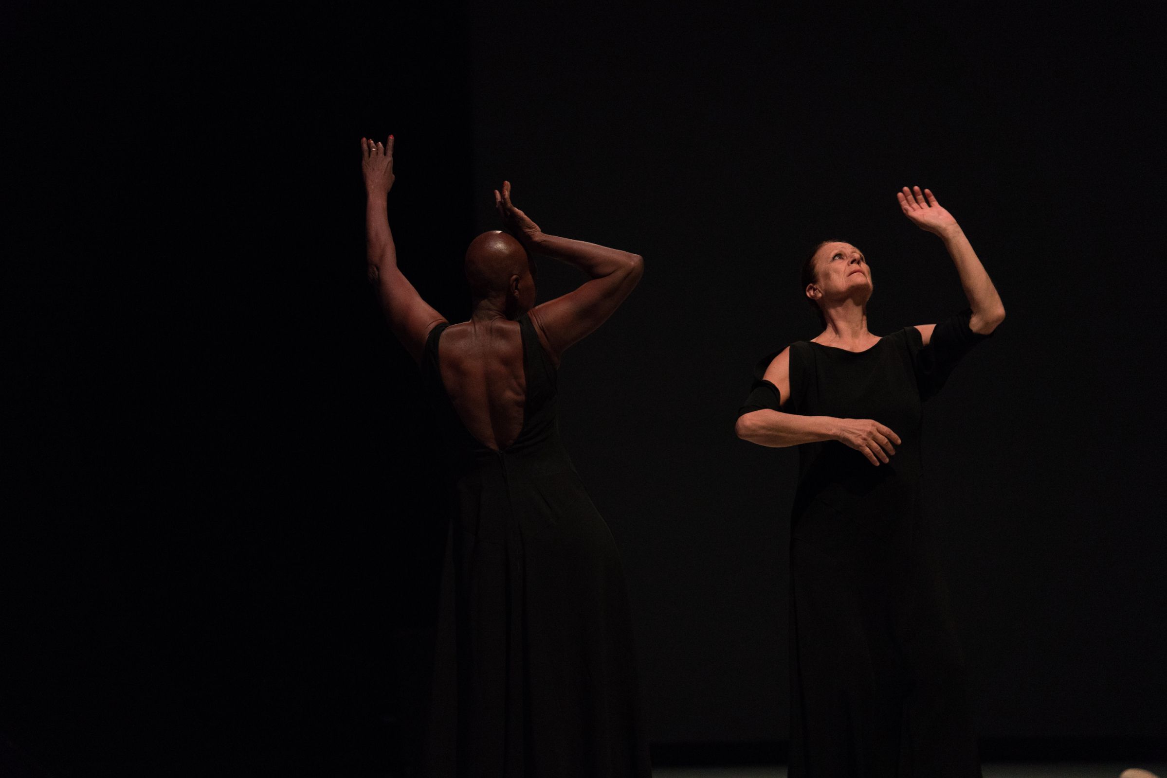 Germaine Acogny and Malou Airaudo in <i>common ground[s]</i> &copy; Maarten Vanden Abeele