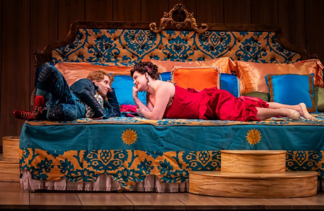 Kayleigh Decker (Cherubino) and Ying Fang (Susanna) &copy; Liz Lauren