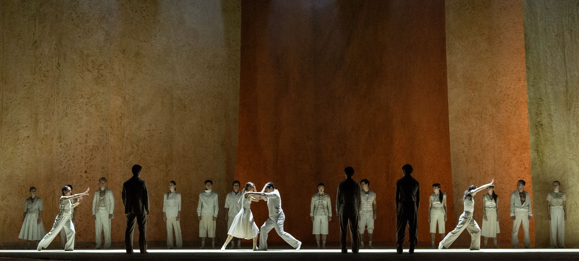 Norwegian National Ballet in Jo Strømgren's <i>Stigma</i> &copy; Erik Berg