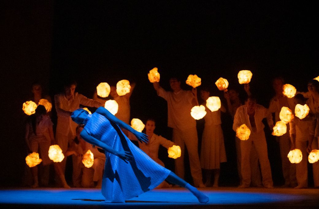 Veronika Selivanova in Jo Str&oslash;mgren's <i>Stigma</i> &copy; Erik Berg