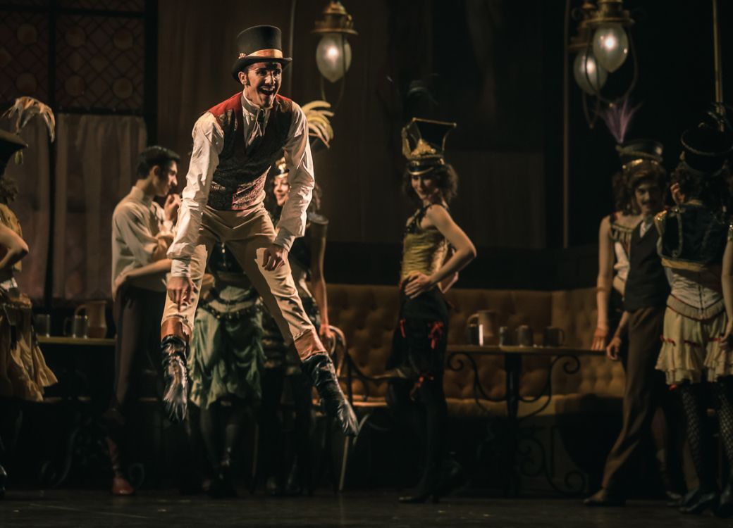 Pablo Legasa as Bratfisch in Kenneth MacMillan's <i>Mayerling</i> &copy; Maria Helena Buckley