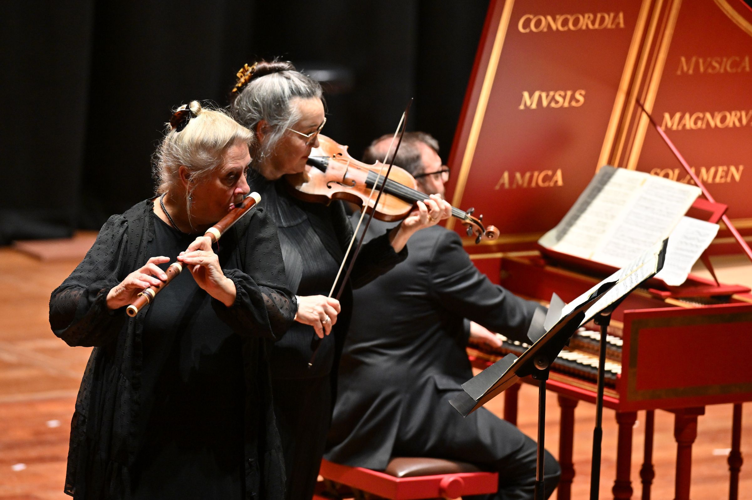 Lisa Beznosiuk, Margaret Faultless and Steven Devine &copy; Mark Allan (QEH Southbank performance)