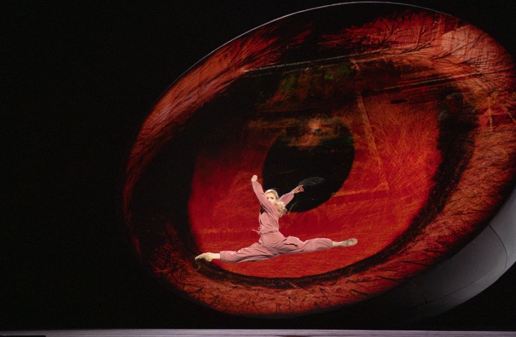 Melissa Hamilton as Toby in Wayne McGregor's <i>MaddAddam</i> &copy; Andrej Uspenski