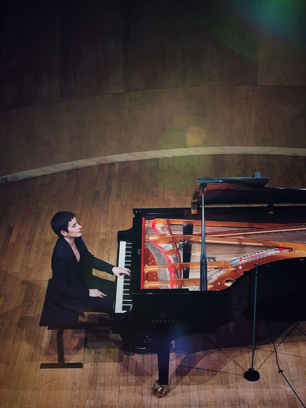 Fanny Azzuro Salle Cortot © Valentine Franssen