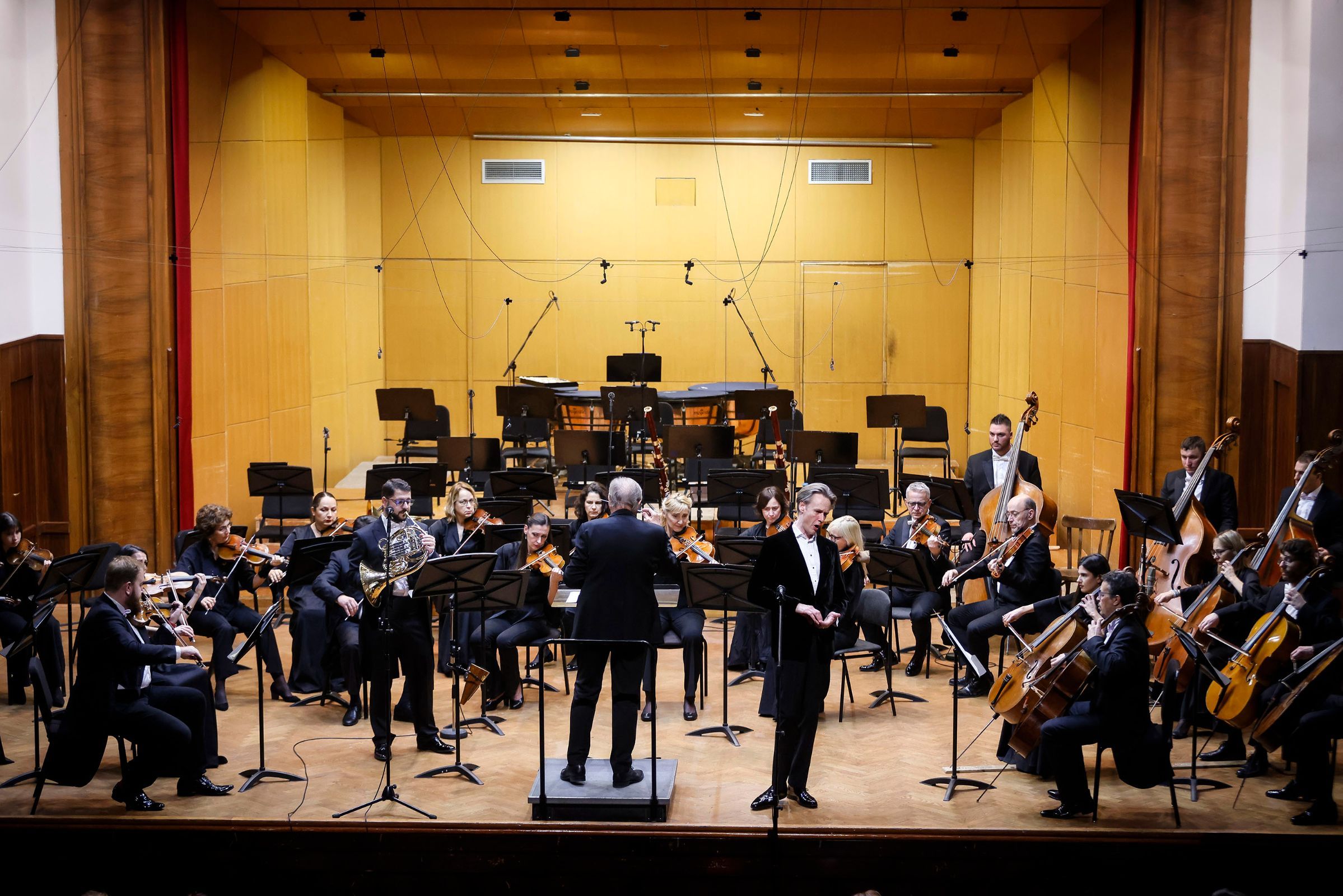 Nikola Ćirić, Howard Griffiths, Ian Bostridge and the Belgrade Philharmonic &copy; Belgrade Philharmonic | Marko Djokovic