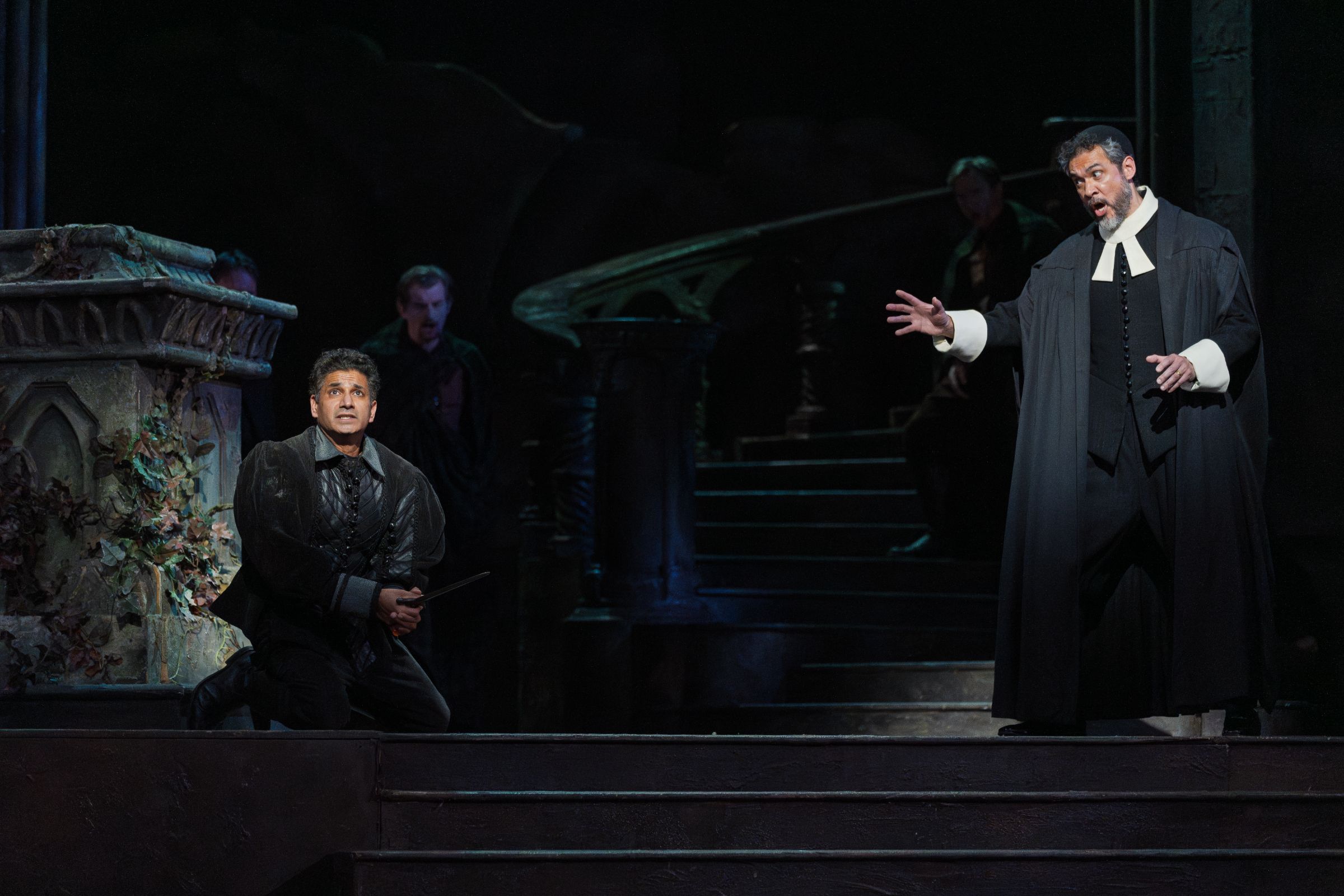 Alok Kumar (Edgardo) and Pelham Andrews (Raimondo) © Andrew Beveridge