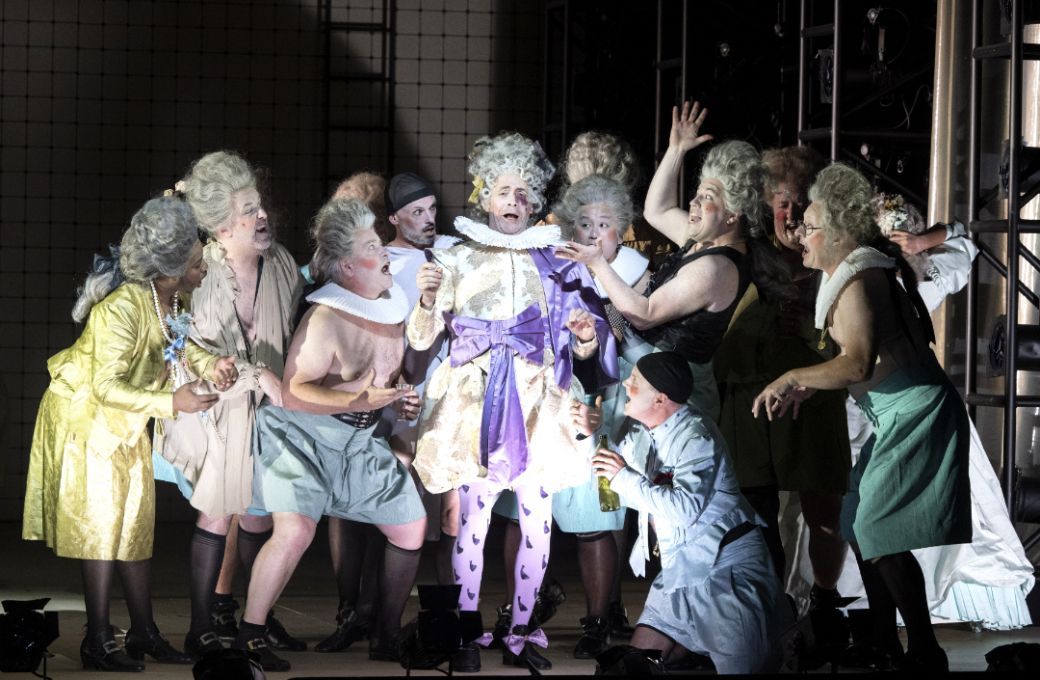 Alistair Moore (Marullo) and cast of <i>Rigoletto</i> © Richard Hubert Smith