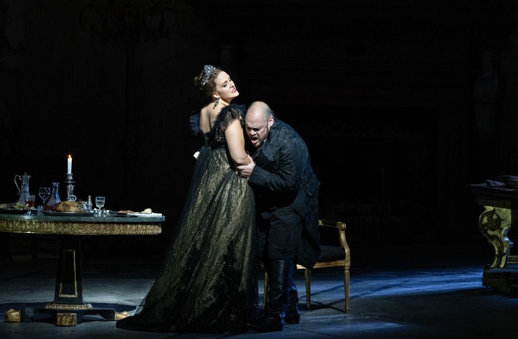 Lise Davidsen (Tosca) and Quinn Kelsey (Scarpia) &copy; Met Opera | Marty Sohl