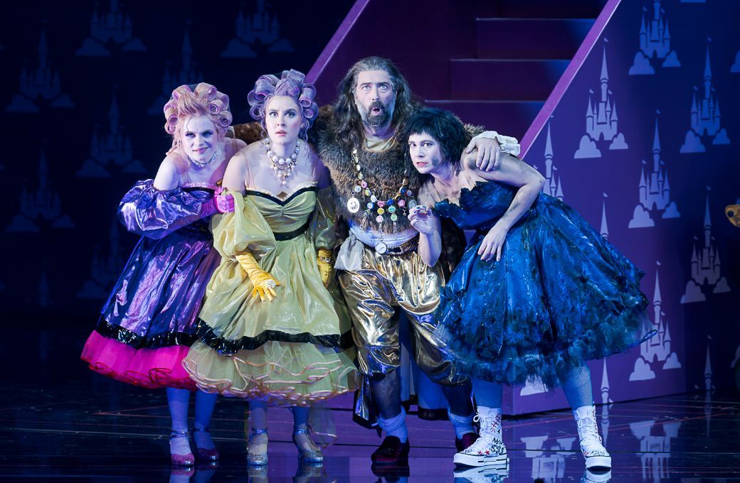 Ekaterina Solunya, Sofia Vinnik, Wilfried Zelinka und Anna Brull &copy; Werner Kmetitsch | Oper Graz