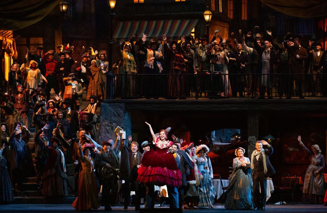 <i>La boh&egrave;me</i>, Act 2 &copy; Marty Sohl | Met Opera