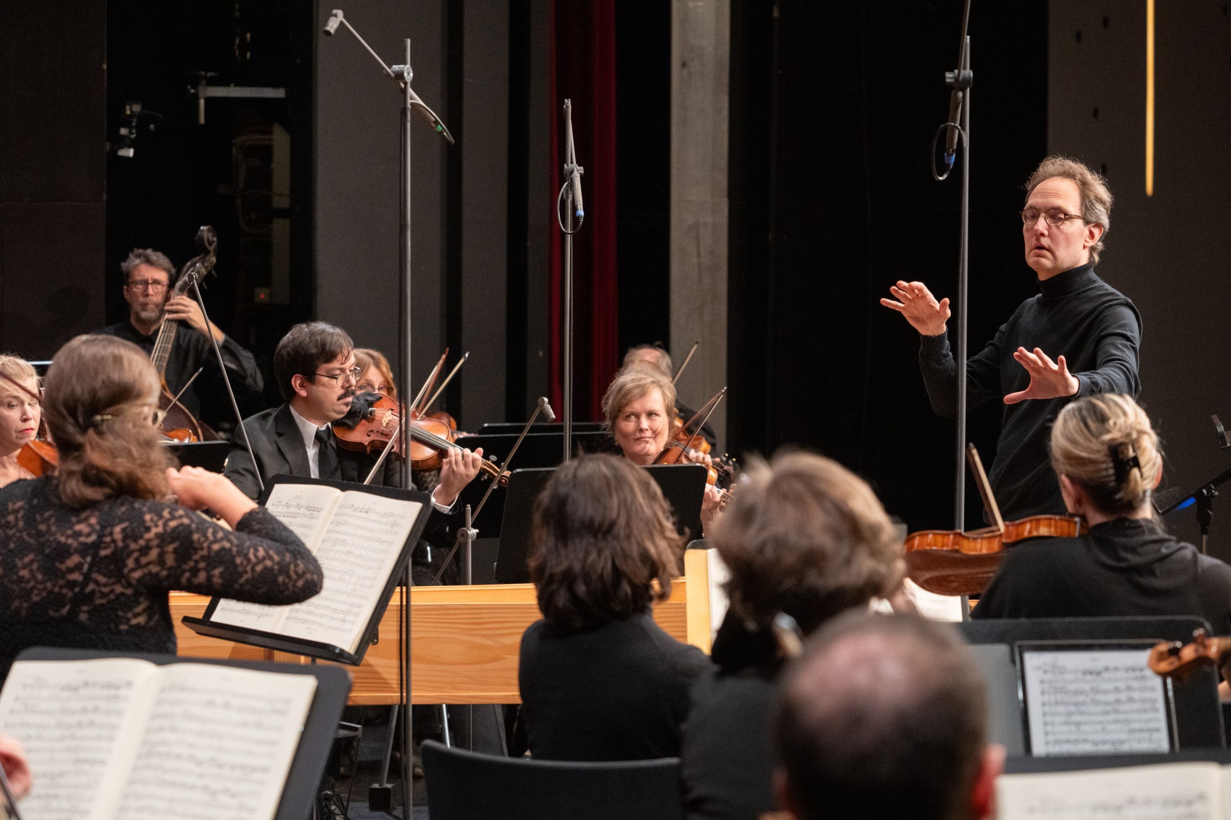 Aapo Häkkinen dirigiert das Helsinki Baroque Orchestra &copy; Thomas Kost