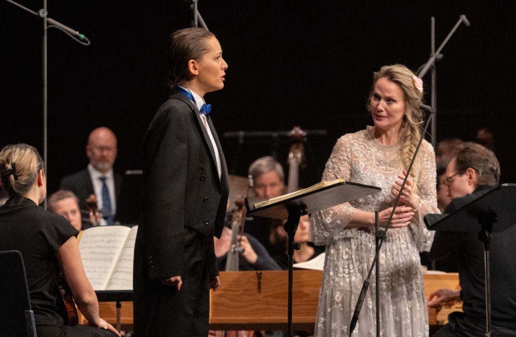 Anna Lucia Richter (Idamante) und Mari Eriksmoen (Ilia) &copy; Thomas Kost