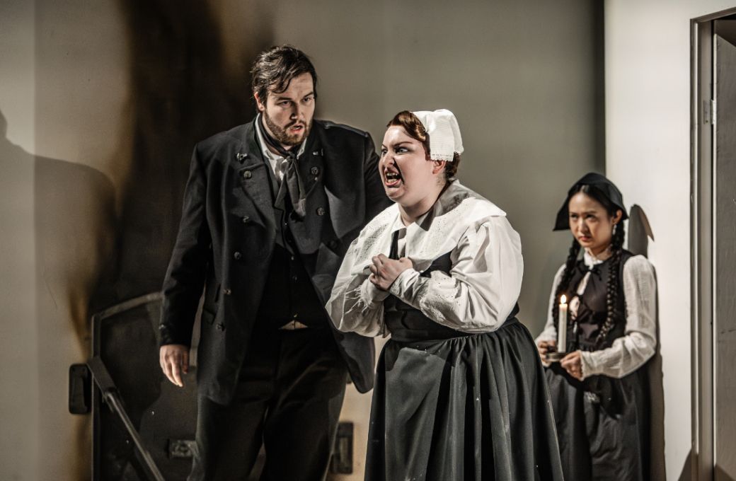 Conrad Chatterton (Father), Ella Oharek-Coddington (Mother) and Binny Supin Yang (Gretel) &copy; Craig Fuller