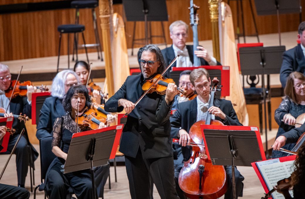 Leonidas Kavakos and the Philharmonia © Philharmonia Orchestra | Marc Gascoigne