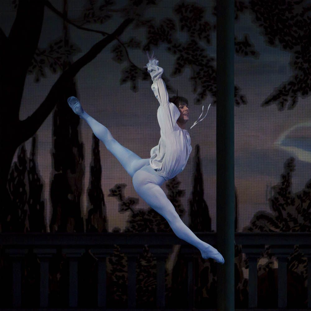 Vladimir Shklyarov in <i>Romeo and Juliet</i> © David Paitschadse