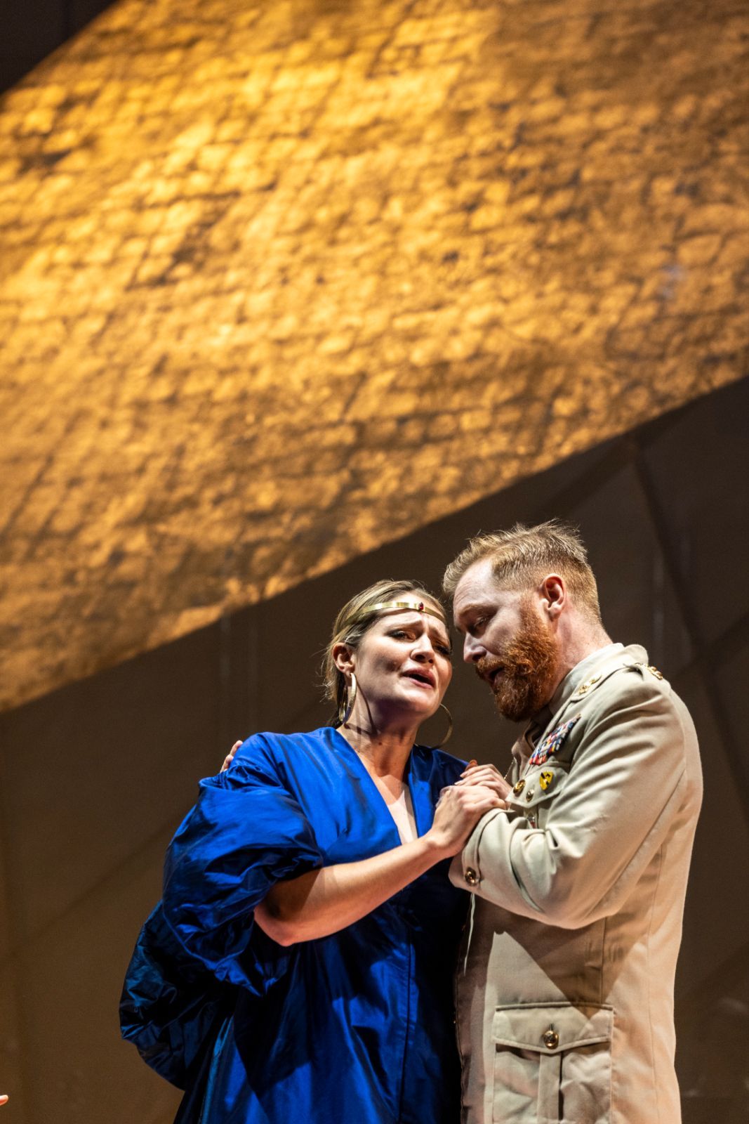 Samantha Clarke (Cleopatra) and Tim Mead (Giulio Cesare) © Brett Boardman