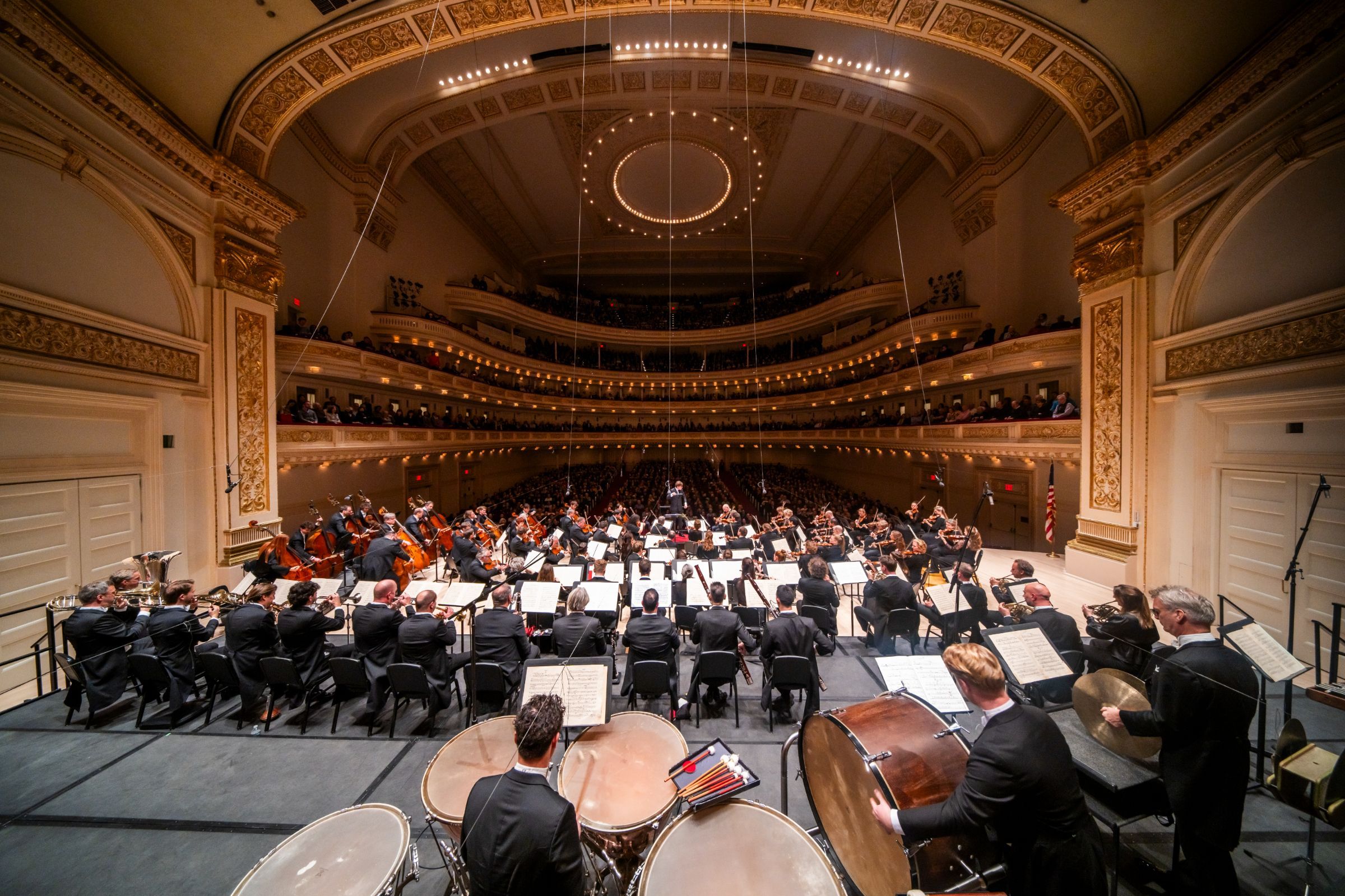 Klaus Mäkelä conducts the Royal Concertgebouw Orchestra in Carnegie Hall &copy; Chris Lee