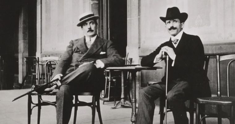 Giacomo Puccini and conductor Arturo Toscanini in 1910 &copy; Public domain