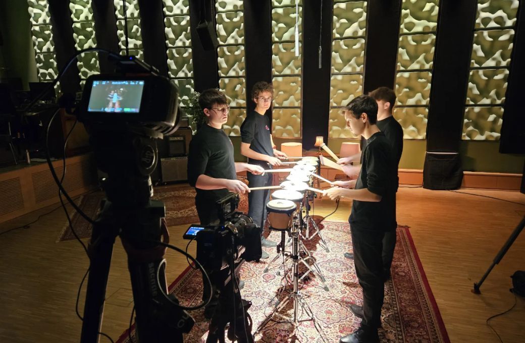 Drumming in the Living Room &copy; EMCY