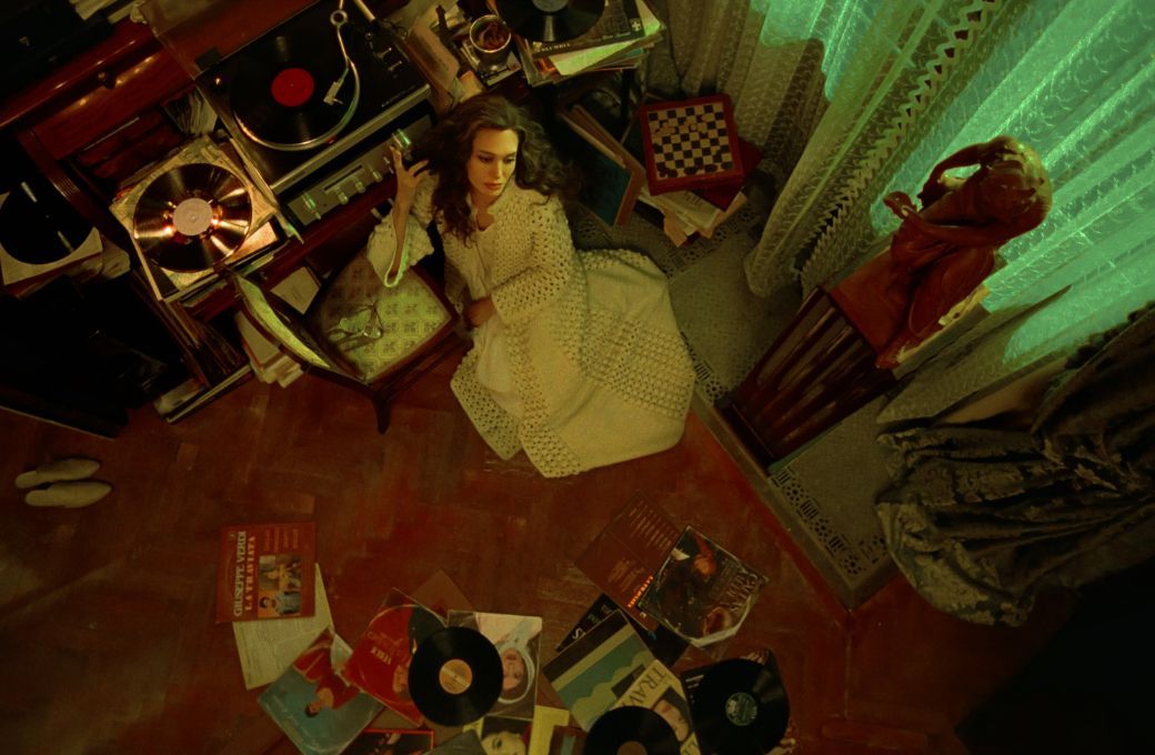 Angelina Jolie (Maria Callas) in <i>Maria</i> &copy; 2024 Netflix Inc | Photo by Pablo Larra&iacute;n