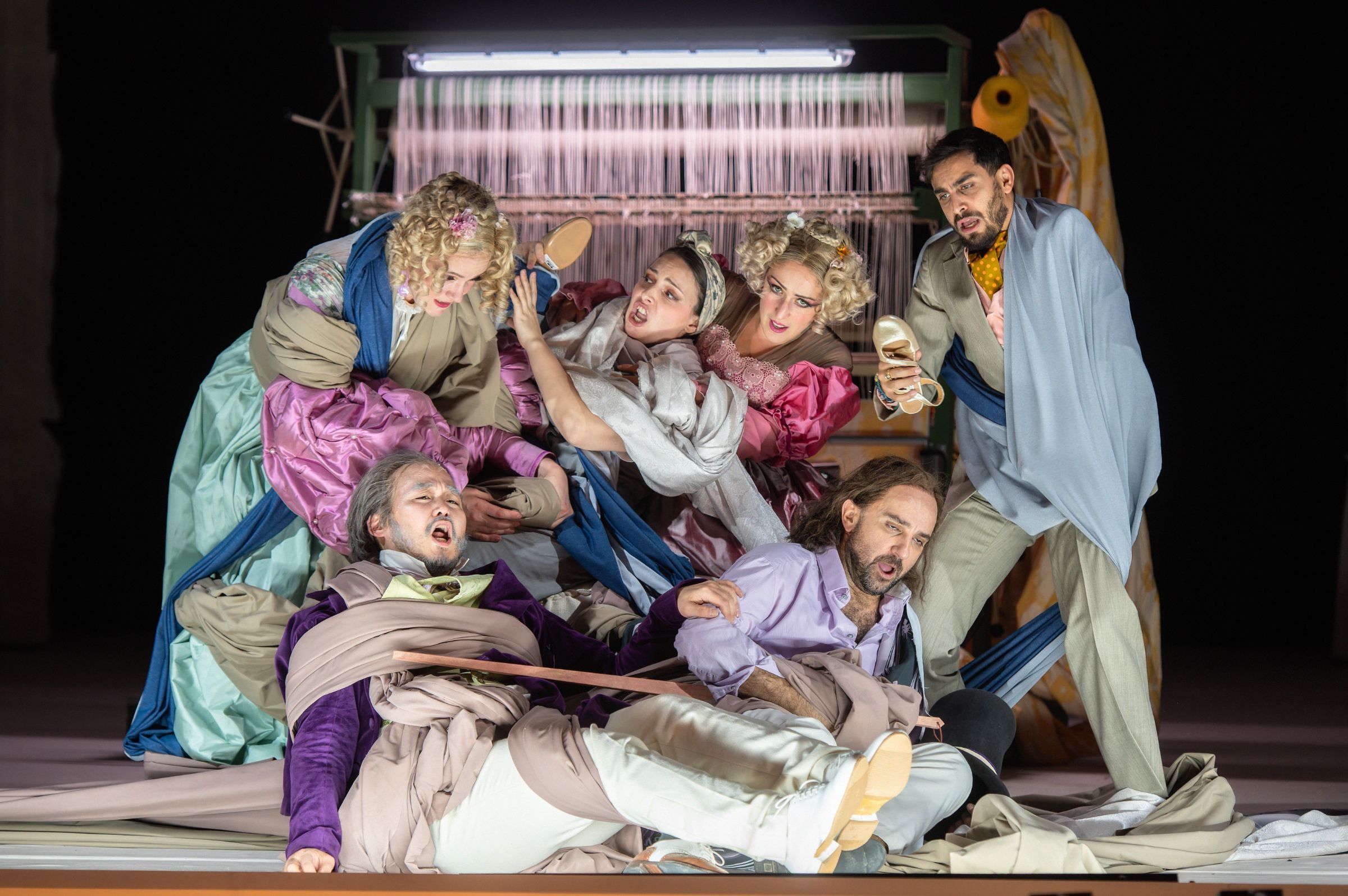 <i>La Cenerentola</i> &copy; Jan-Pieter Fuhr