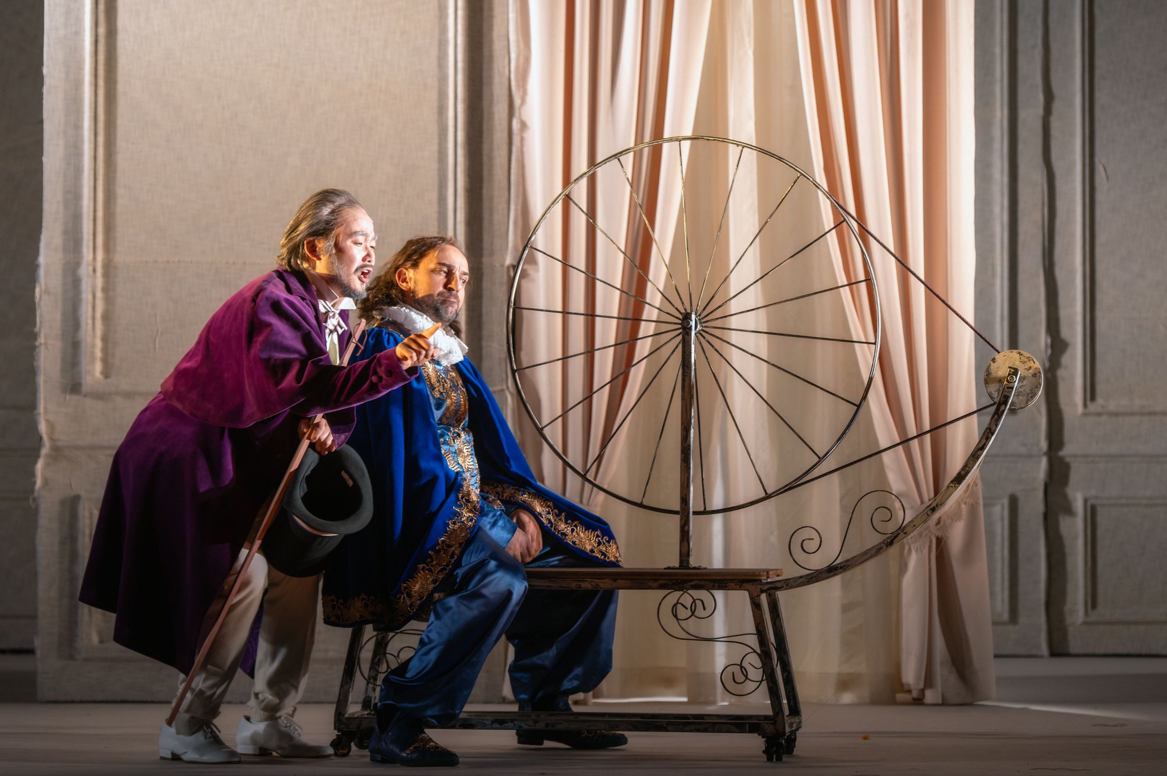 Shin Yeo (Don Magnifico) und Nicola Ziccardi (Dandini) &copy; Jan-Pieter Fuhr