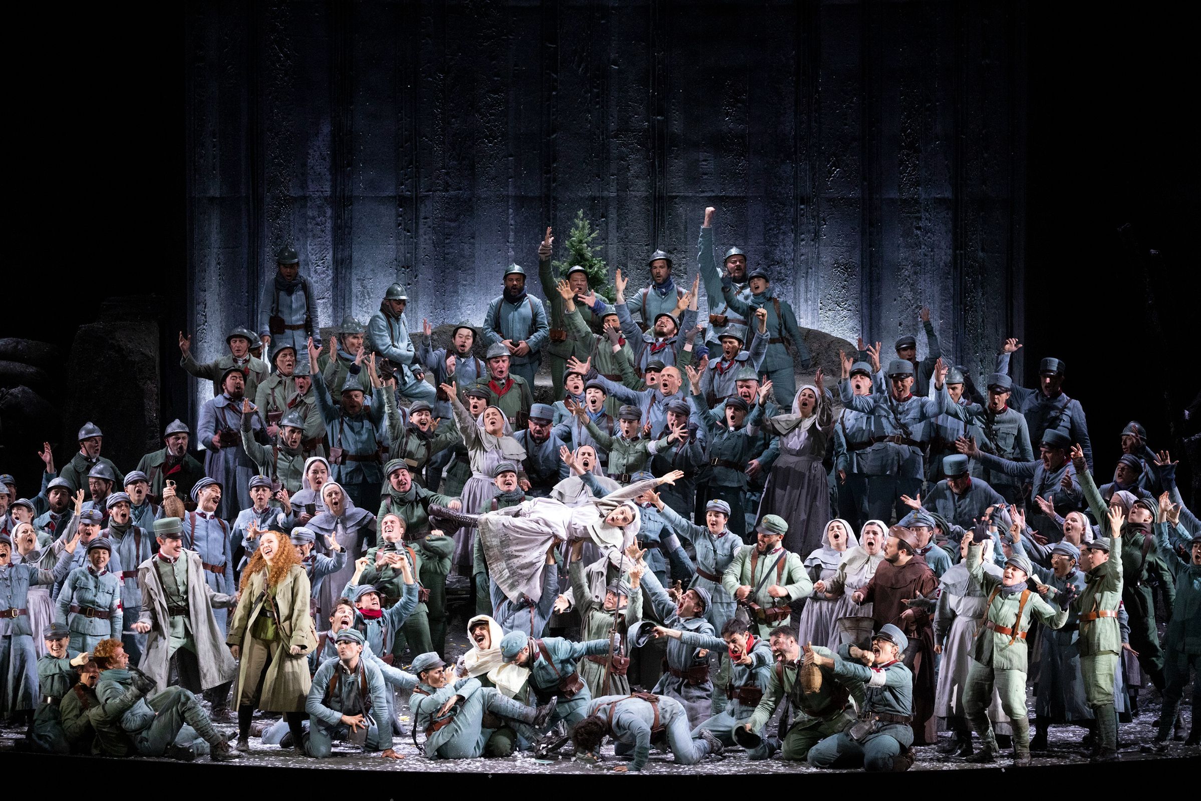 Vasilisa Berzhanskaya (Preziosilla, with red hair) and chorus &copy; Teatro alla Scala | Brescia e Amisano