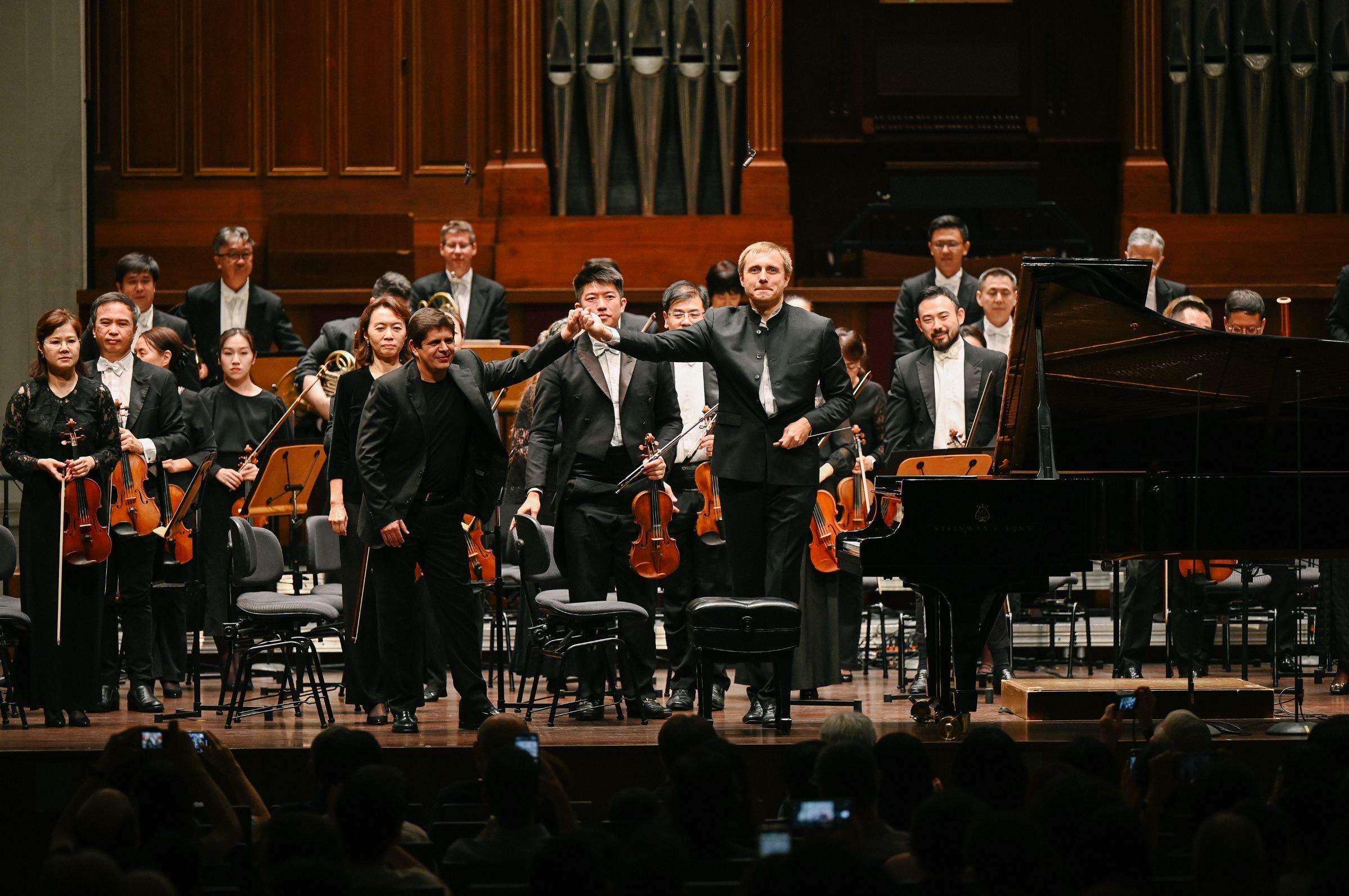 Javier Perianes, Vasily Petrenko and the Singapore Symphony Orchestra &copy; Clive Choo | Singapore Symphony Orchestra