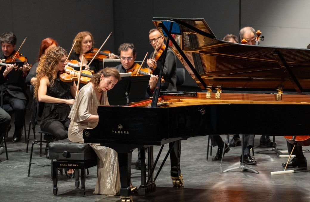 Angela Hewitt y la OEX &copy; Orquesta de Extremadura