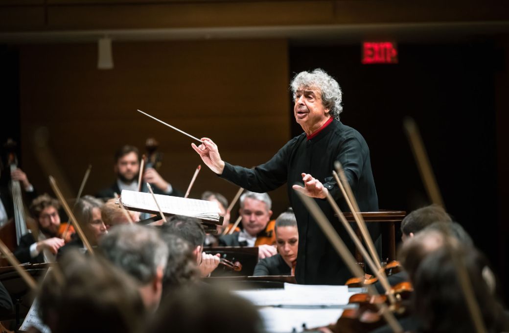 Semyon Bychkov conducts the Czech Philharmonic &copy; Petra Hajsk&aacute;