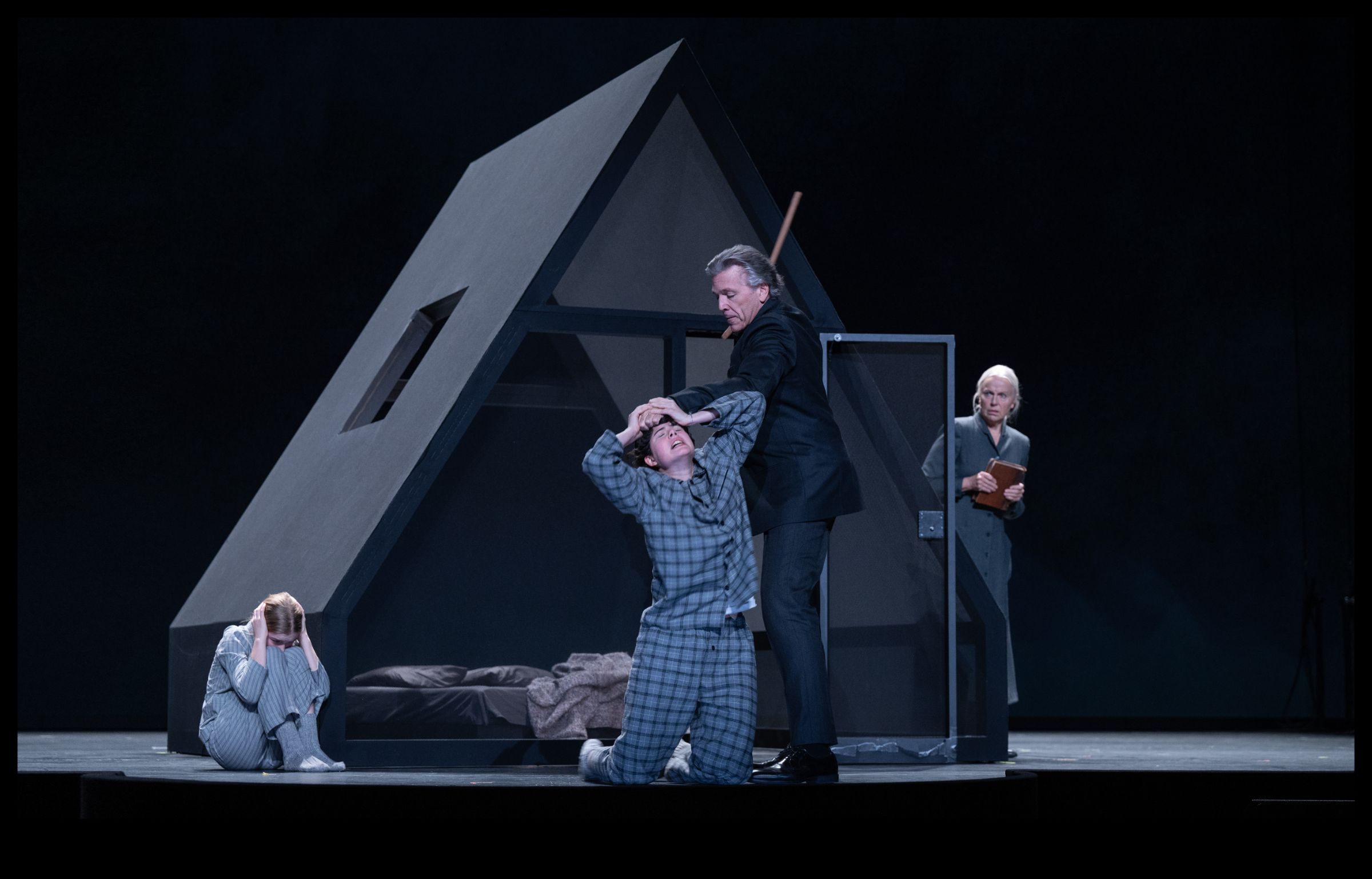 <i>Fanny and Alexander</i> à La Monnaie &copy; Matthias Baus