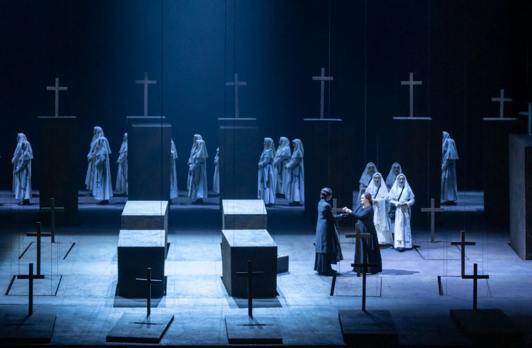 <i>Il trovatore</i> con dirección de escena de Àlex Ollé © Miguel Lorenzo | Les Arts