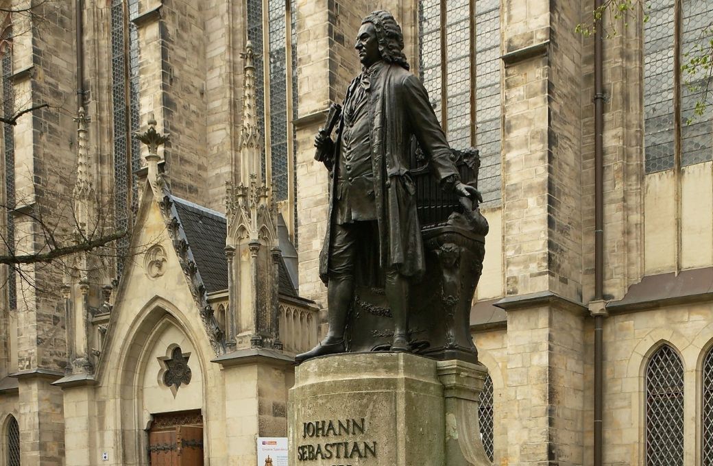 Statue of J.S. Bach in Leipzig © Appaloosa | CC BY-SA 3.0, via Wikimedia Commons