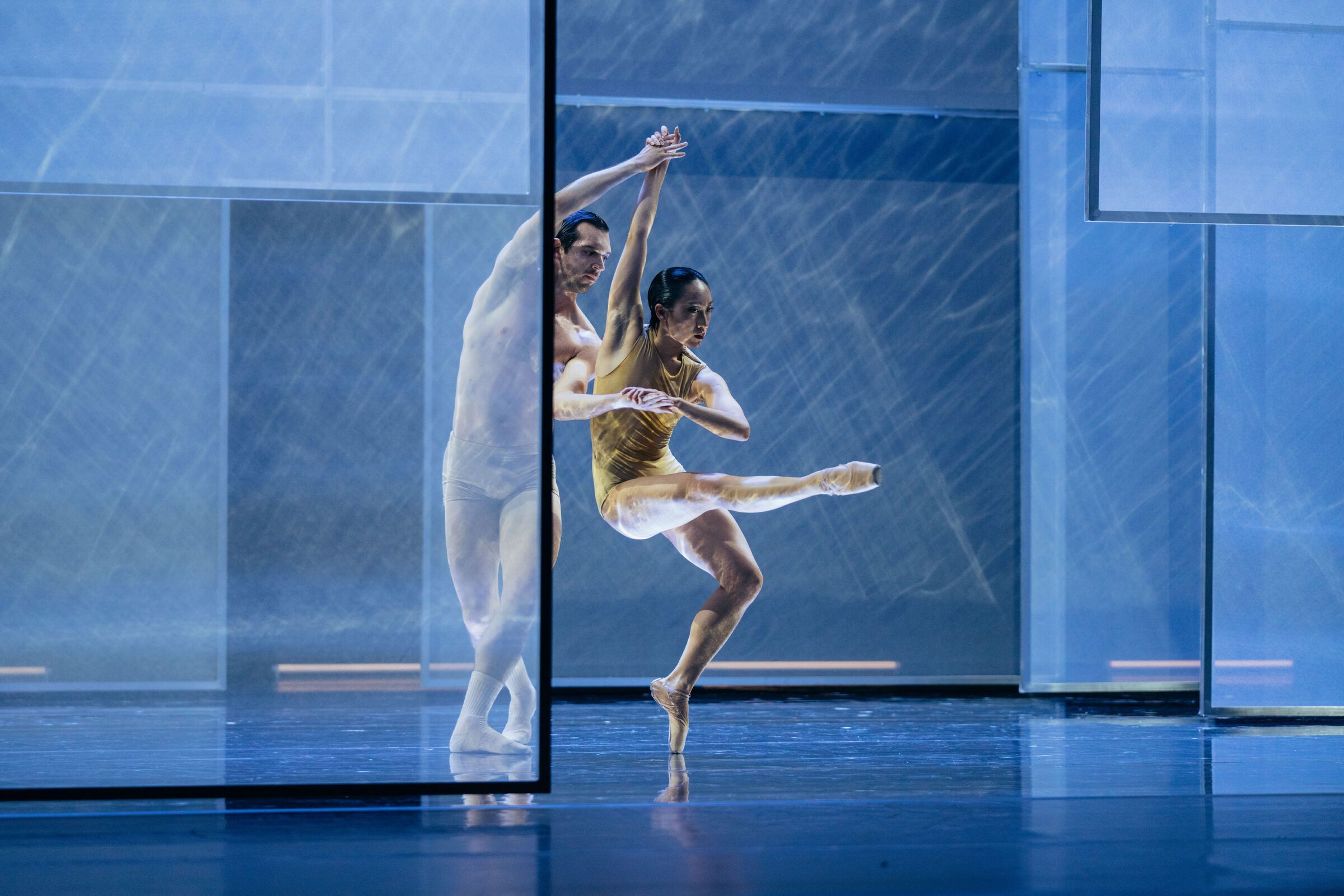 Shane Urton and Towa Iwase in Kirsten Wicklund's <i>Field</i> &copy; Filip Van Roe