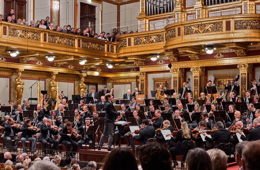 Klaus Mäkelä conducts the Vienna Philharmonic © Wiener Philharmoniker | Raphael Mittendorfer