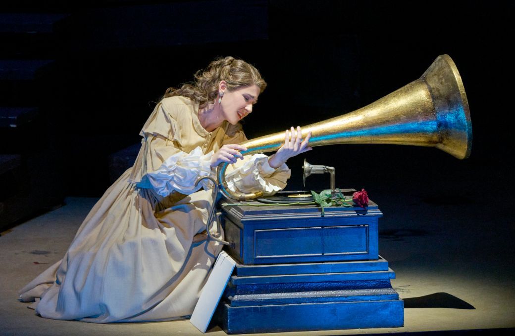 Nicole Car (Antonia) &copy; Wiener Staatsoper | Michael P&ouml;hn