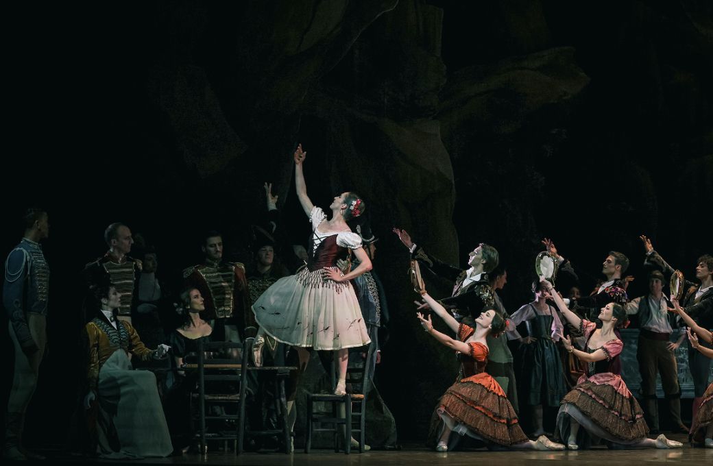 <i>Paquita</i> à l'Opéra Bastille © Maria-Helena Buckley