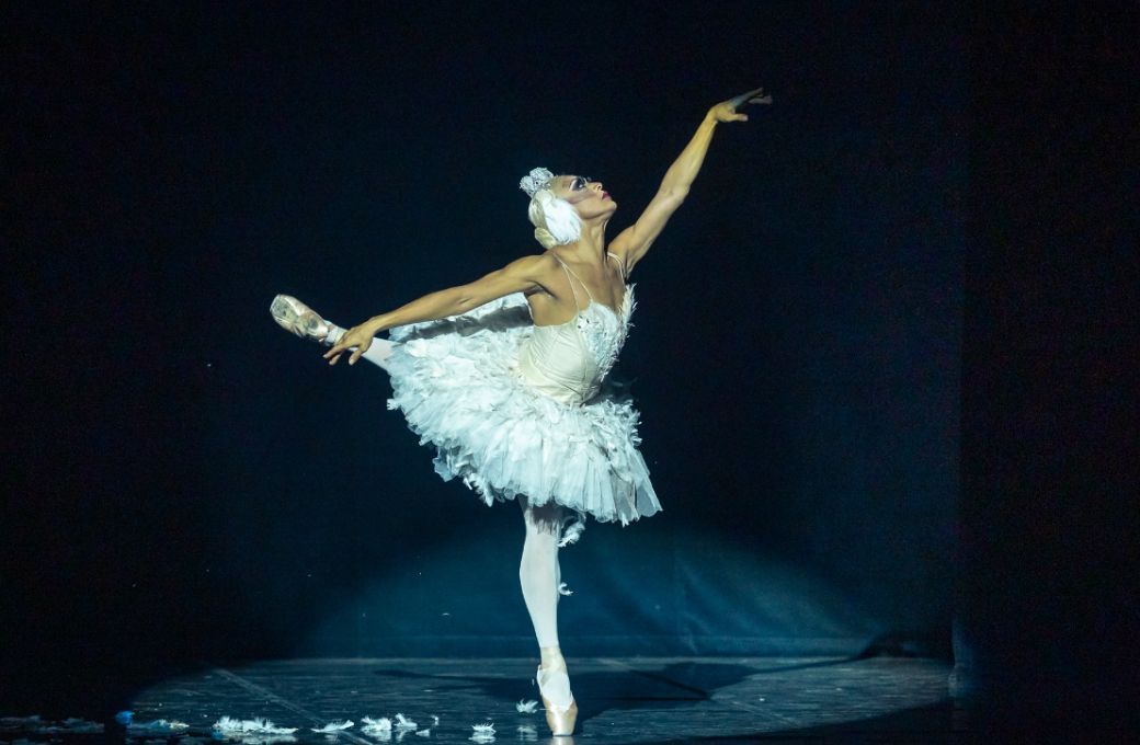 Olga Supphozova (Robert Carter) in <i>The Dying Swan</i> © J.L. Marrero