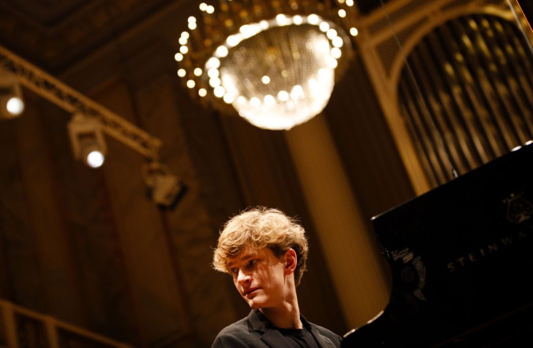 Jan Lisiecki &copy; Peter Rigaud | Deutsche Grammophon