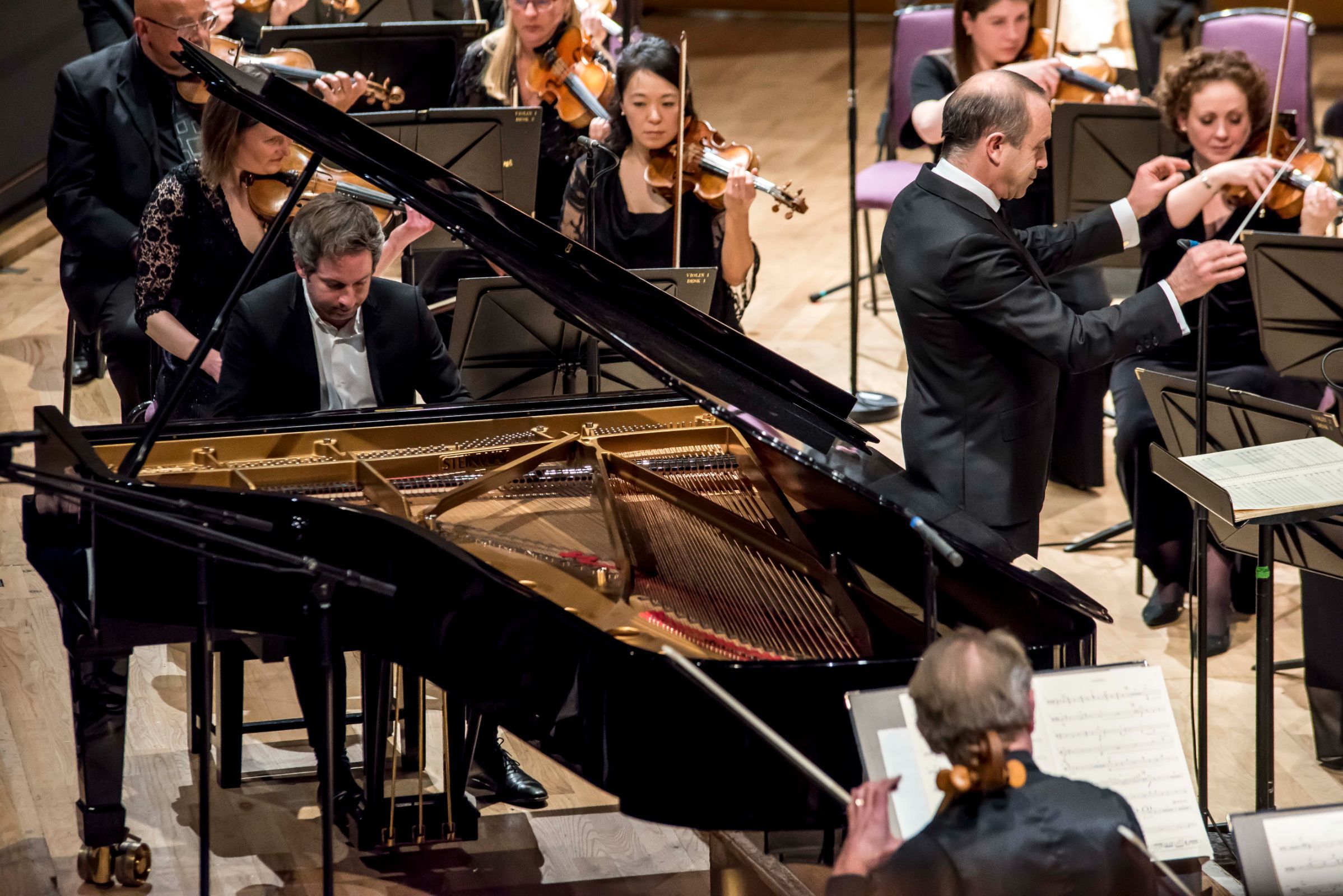 Bertrand Chamayou and the BBC Philharmonic Orchestra © BBC | Chris Payne
