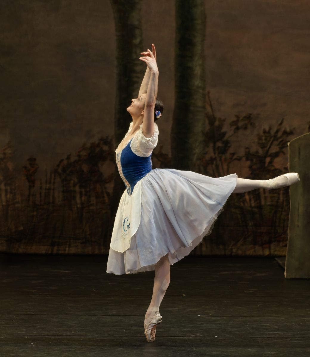 Jurgita Dronina as Giselle in Lithuanian National Ballet's <i>Giselle</i> © Martynas Aleksa