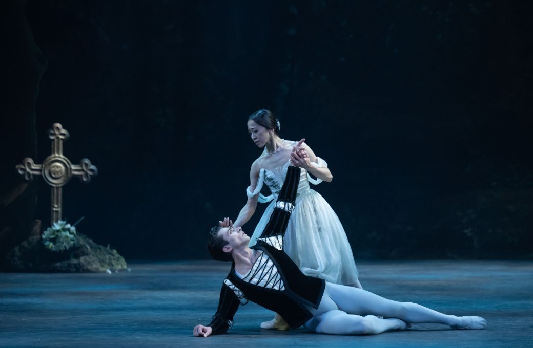 Erina Takahashi as Giselle and Francesco Gabriele Frola as Albrecht in Mary Skeaping's <i>Giselle</i> &copy; Photography by ASH