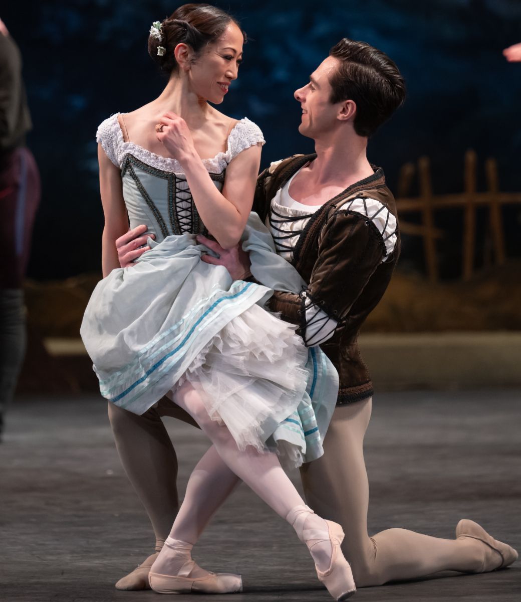 Erina Takahashi as Giselle and Francesco Gabriele Frola as Albrecht in Mary Skeaping's <i>Giselle</i> © Photography by ASH